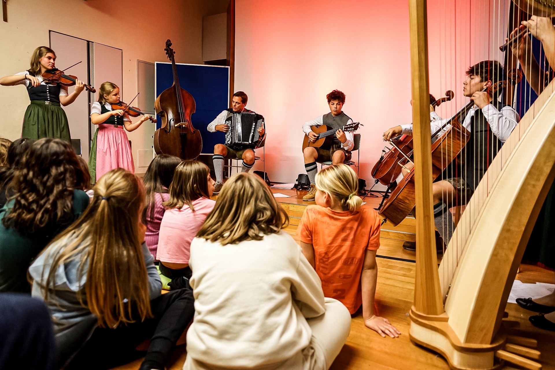 Serata di beneficenza della Fondazione Vinzentinum pro futuro con la Familienmusik Pichler
